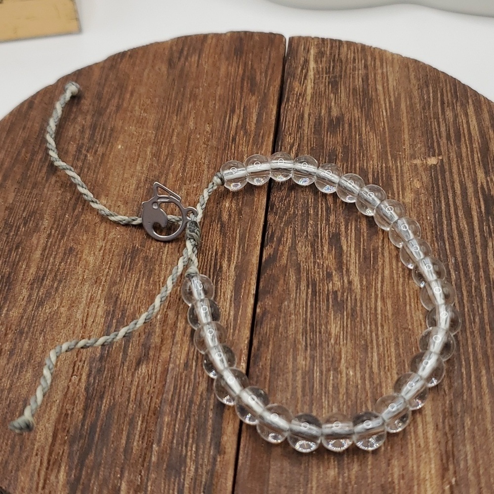 B2330 oceans 30 simplistic clear beaded grounding bracelet‎ one with nature
